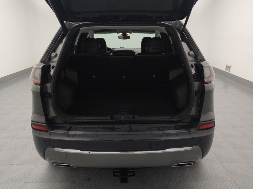 2019 Jeep Cherokee in Wichita, KS 67207 - 18090930 29