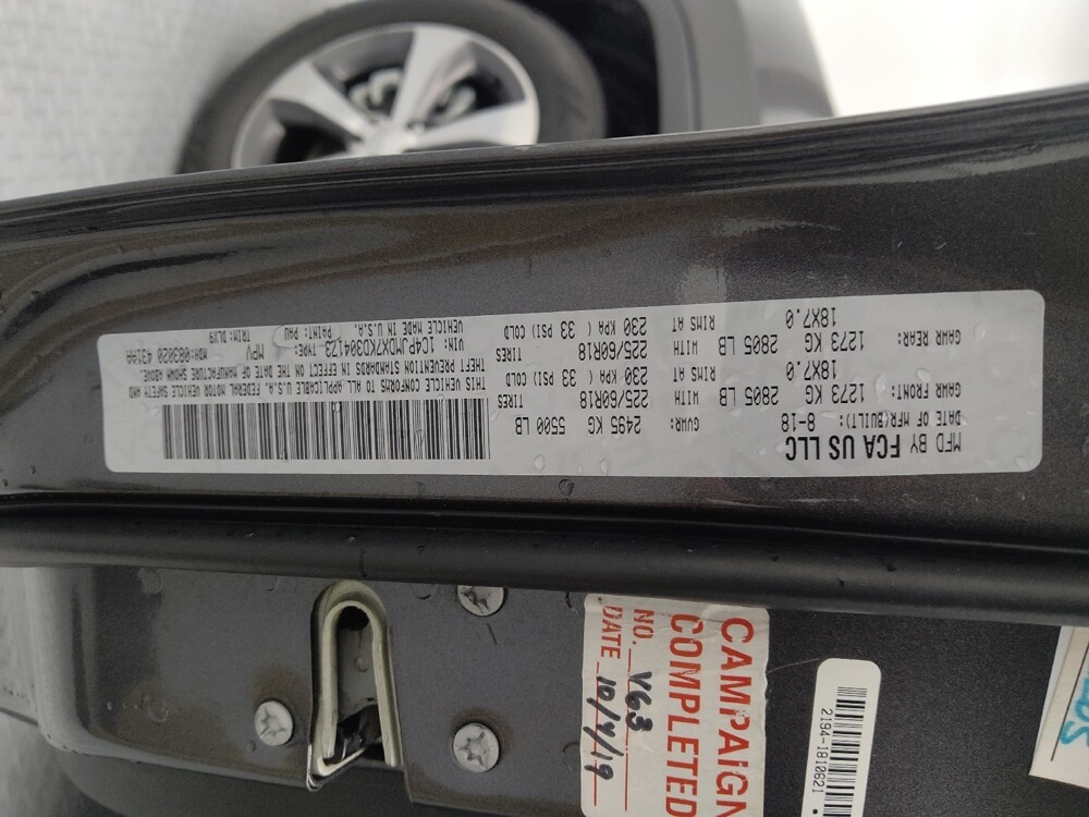 2019 Jeep Cherokee in Wichita, KS 67207 - 18090930 33