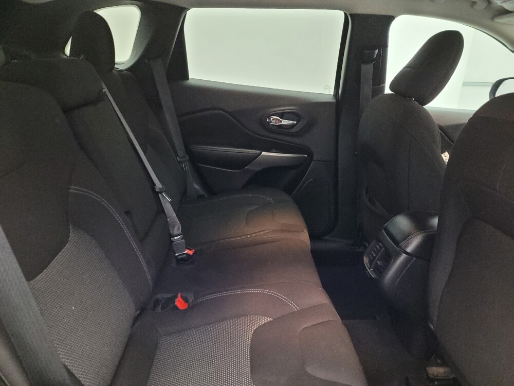 2021 Jeep Cherokee in Albuquerque, NM 87123 - 18090940 19