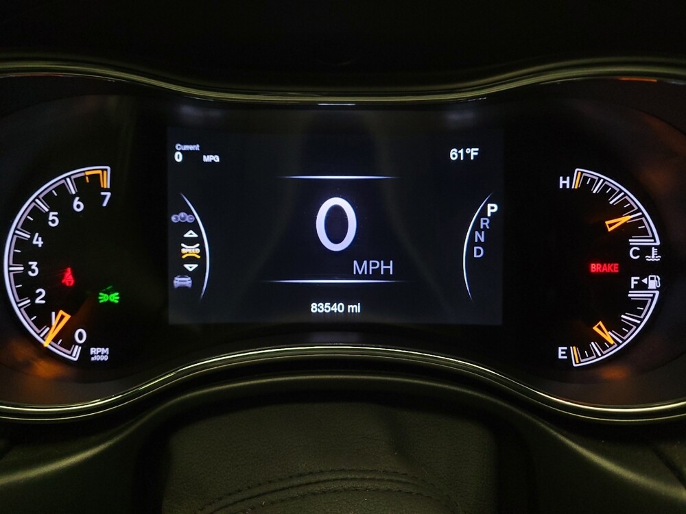 2021 Jeep Grand Cherokee in Bakersfield, CA 93309 - 18090948 23