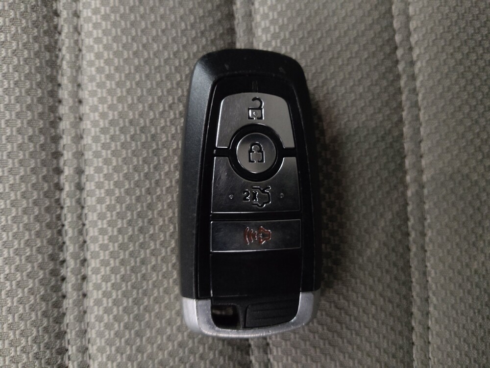 2017 Ford Fusion in Lakewood, CO 80215 - 18090949 32