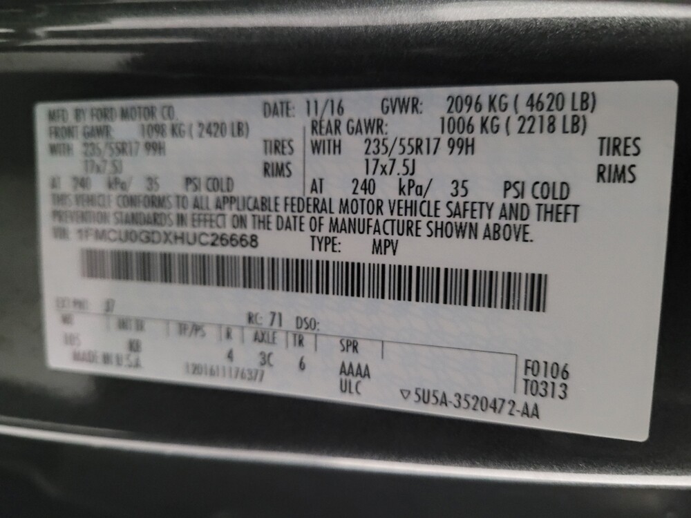 2017 Ford Escape in Bakersfield, CA 93309 - 18090951 33