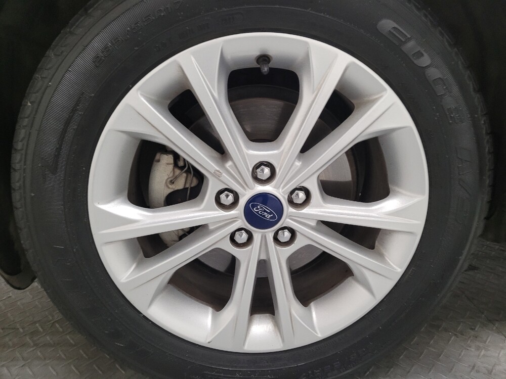 2017 Ford Escape in Bakersfield, CA 93309 - 18090951 31