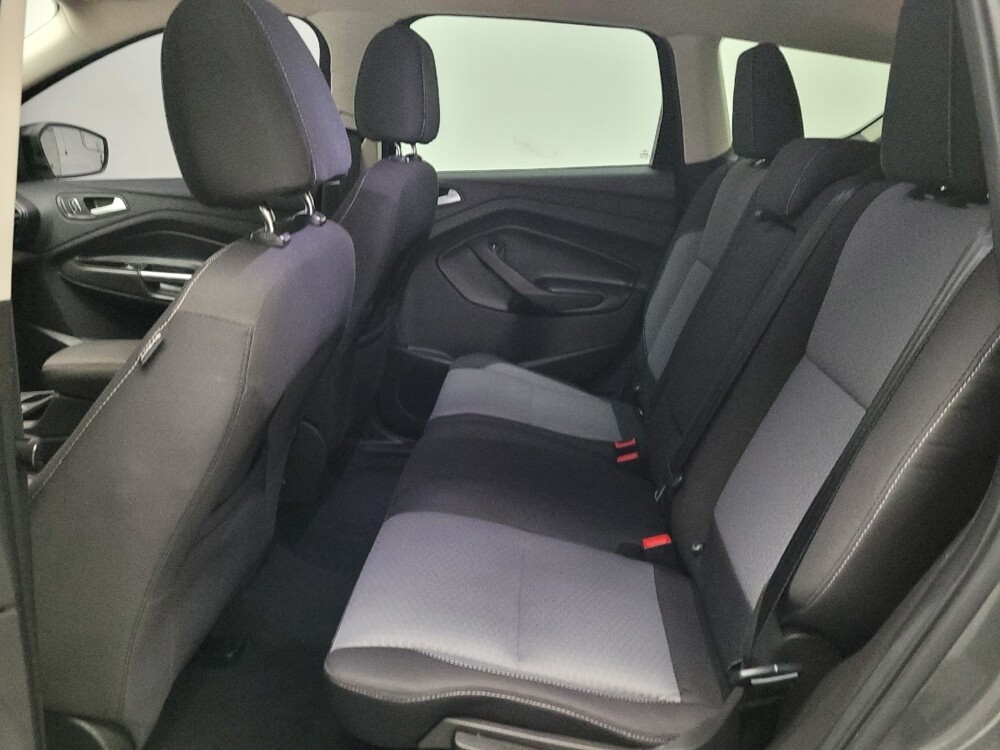 2017 Ford Escape in Bakersfield, CA 93309 - 18090951 18