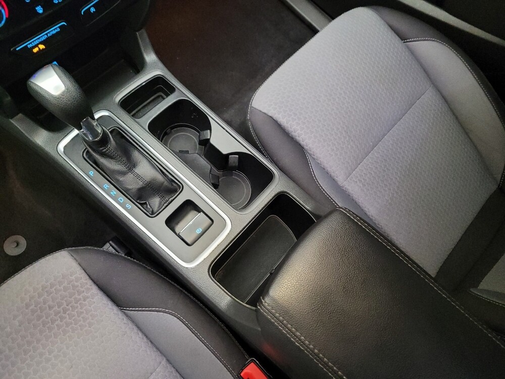 2017 Ford Escape in Bakersfield, CA 93309 - 18090951 26