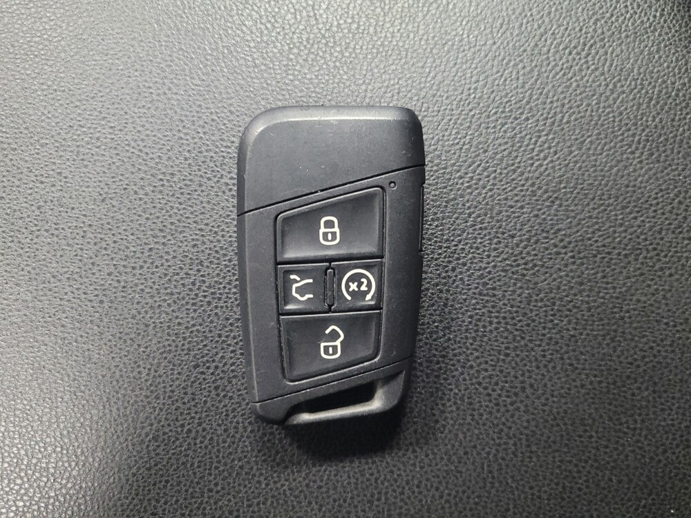 2019 Volkswagen Jetta in Macon, GA 31210 - 18090952 32