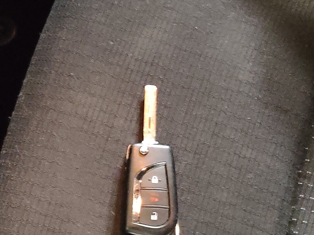 2018 Toyota C-HR in Fort Worth, TX 76116 - 18090957 32