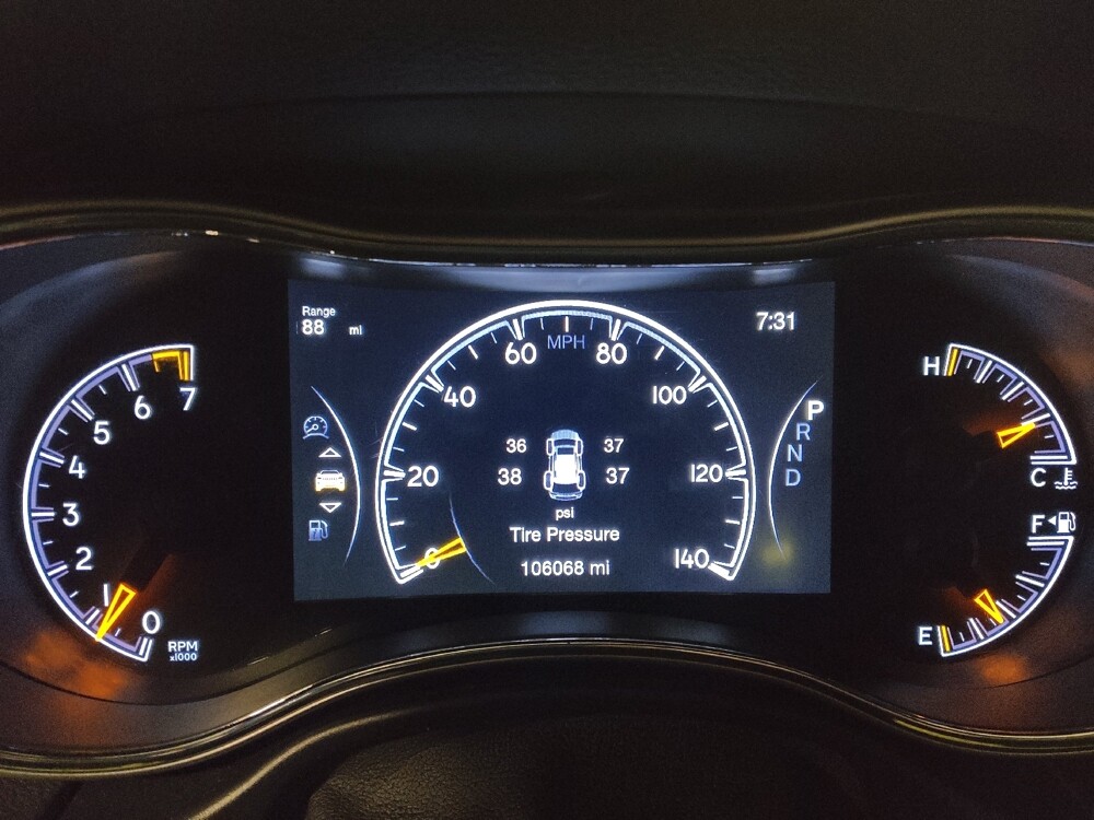 2018 Jeep Grand Cherokee in Jacksonville, FL 32210 - 18090975 23