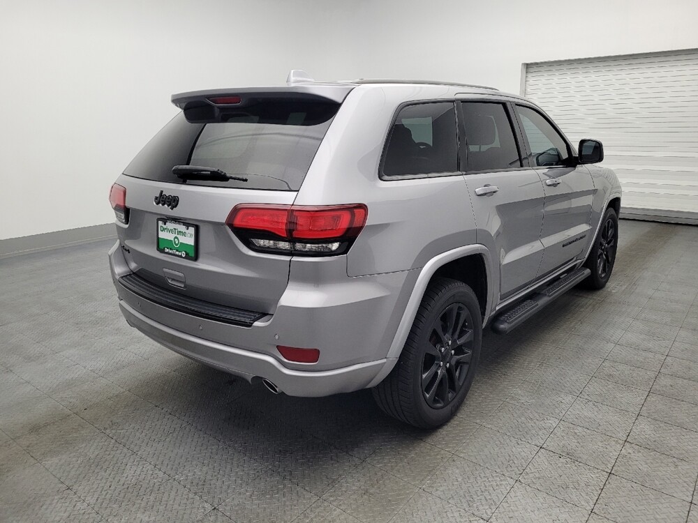2018 Jeep Grand Cherokee in Jacksonville, FL 32210 - 18090975 9