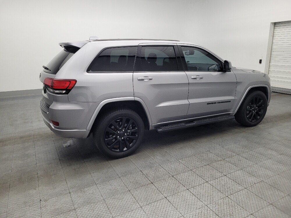 2018 Jeep Grand Cherokee in Jacksonville, FL 32210 - 18090975 10
