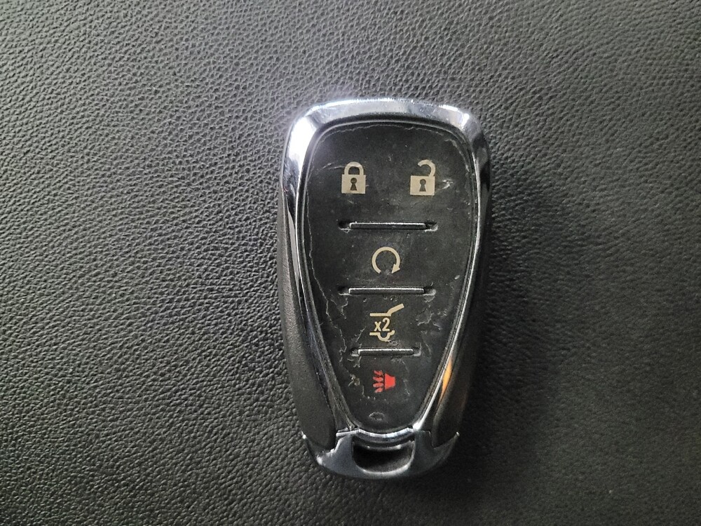 2018 Chevrolet Equinox in Pelham, AL 35124 - 18090988 32