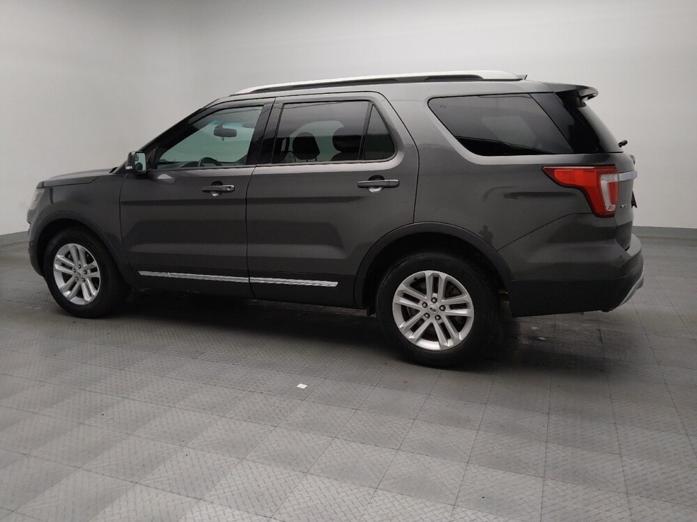 2016 Ford Explorer in Oklahoma City, OK 73139 - 18090994 3