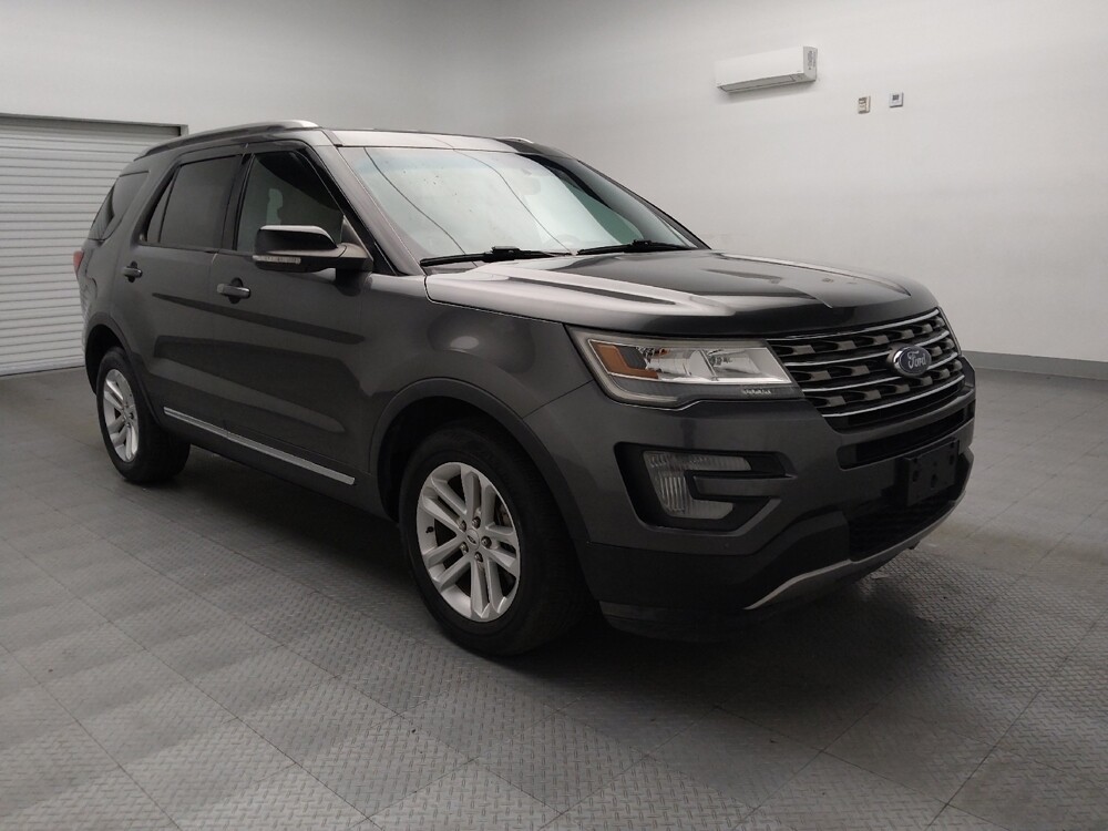 2016 Ford Explorer in Oklahoma City, OK 73139 - 18090994 13