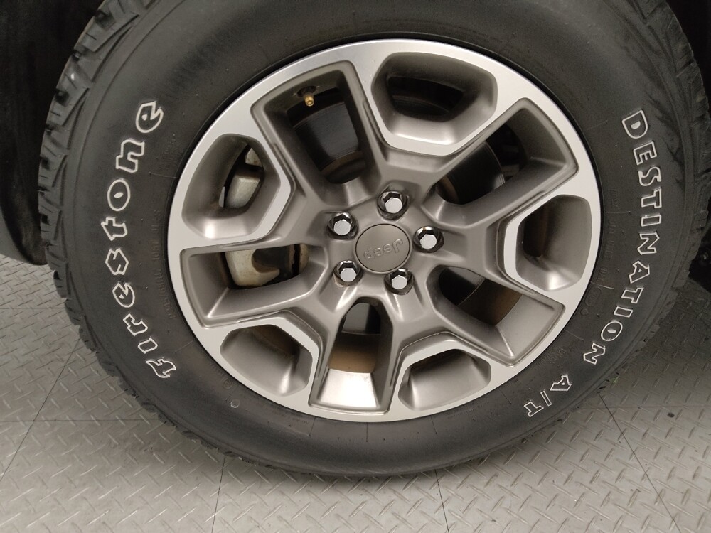 2021 Jeep Cherokee in Oklahoma City, OK 73139 - 18090996 31