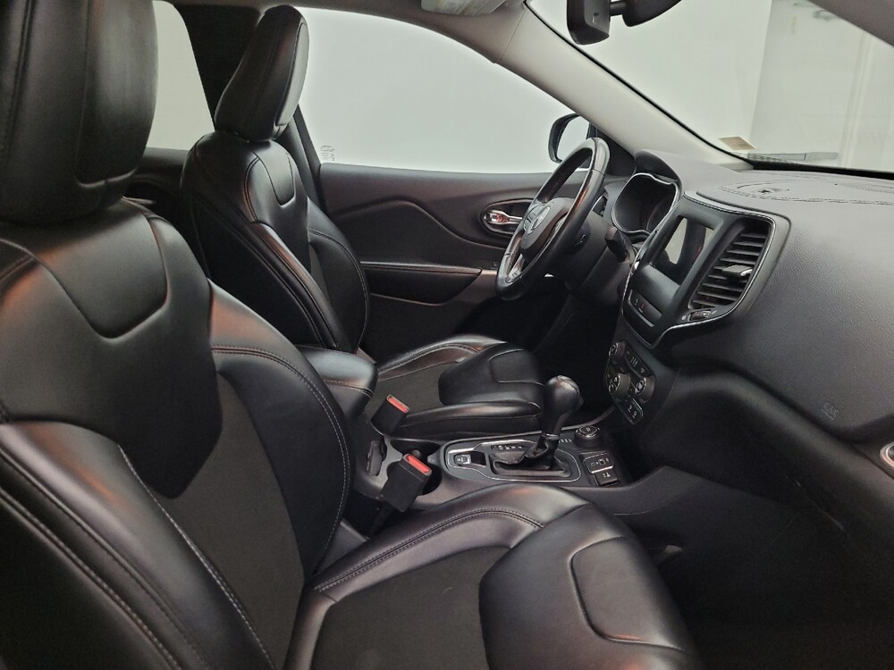 2019 Jeep Cherokee in Tucson, AZ 85705 - 18090998 21