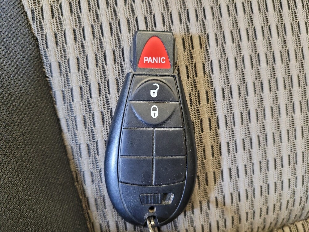 2012 RAM 1500 in Miamisburg, OH 45342 - 18091000 32