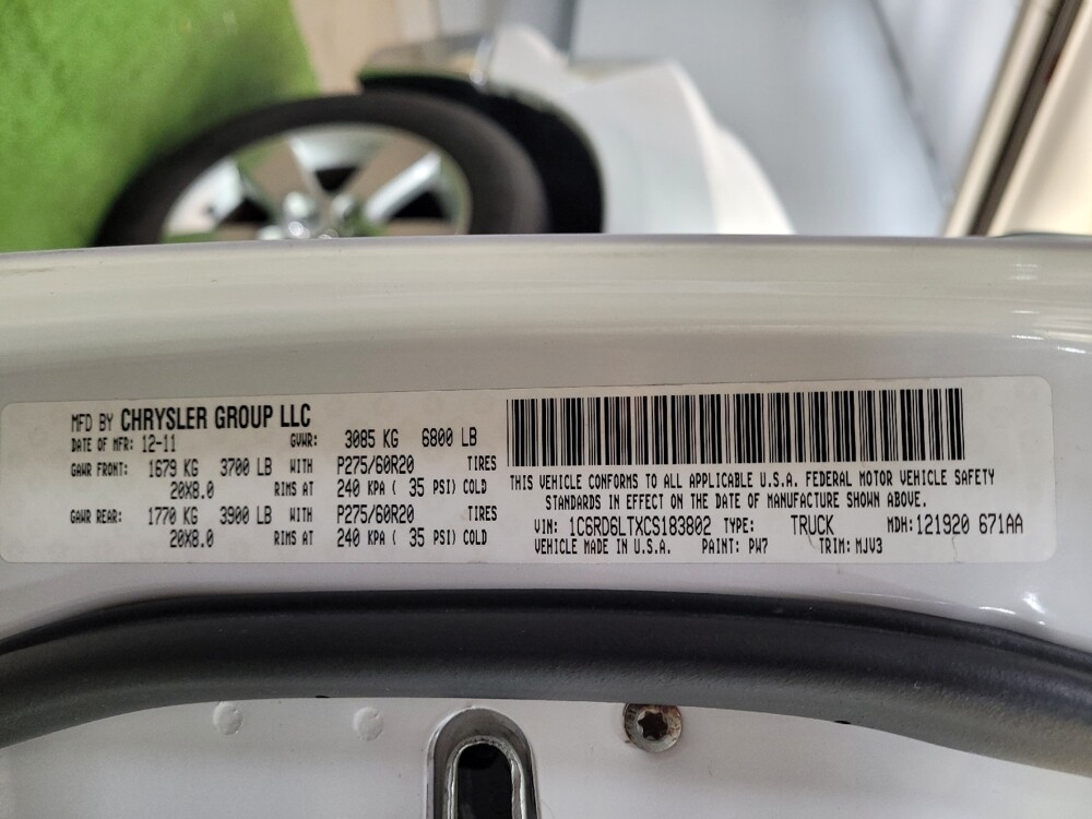 2012 RAM 1500 in Miamisburg, OH 45342 - 18091000 33