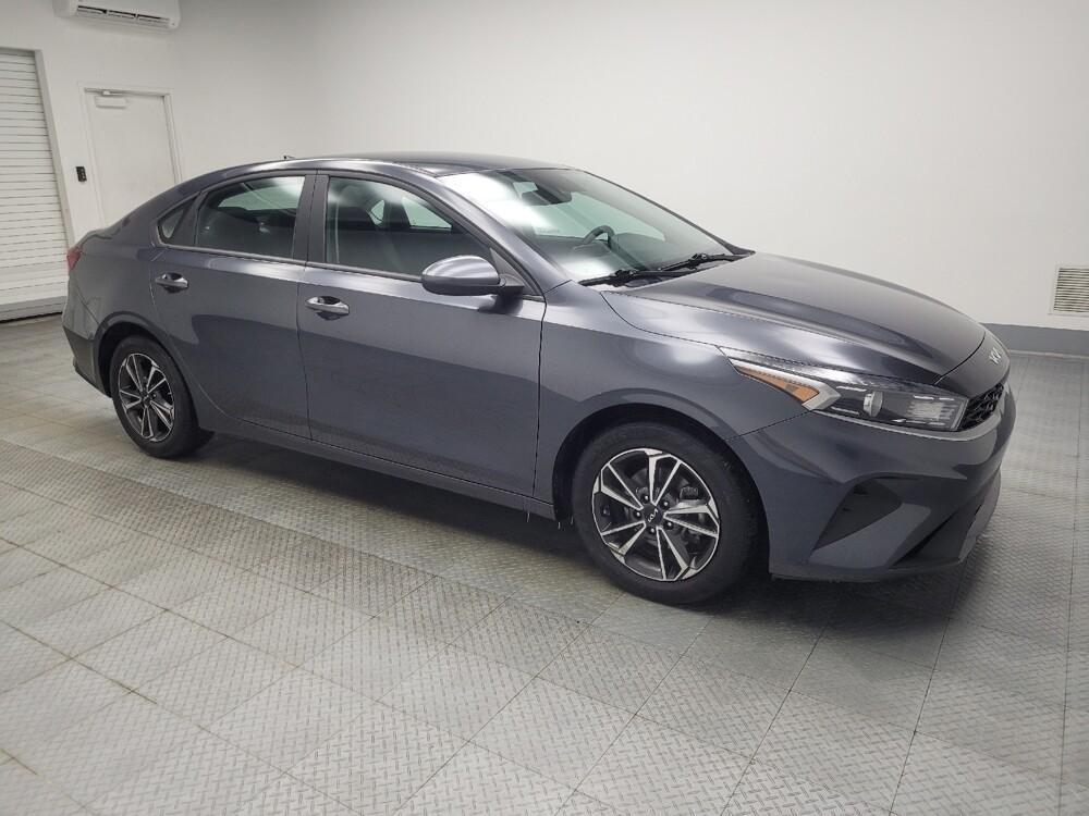 2022 Kia Forte in Indianapolis, IN 46219 - 18091001 11