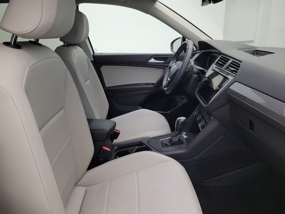 2021 Volkswagen Tiguan in Albuquerque, NM 87123 - 18091002 21