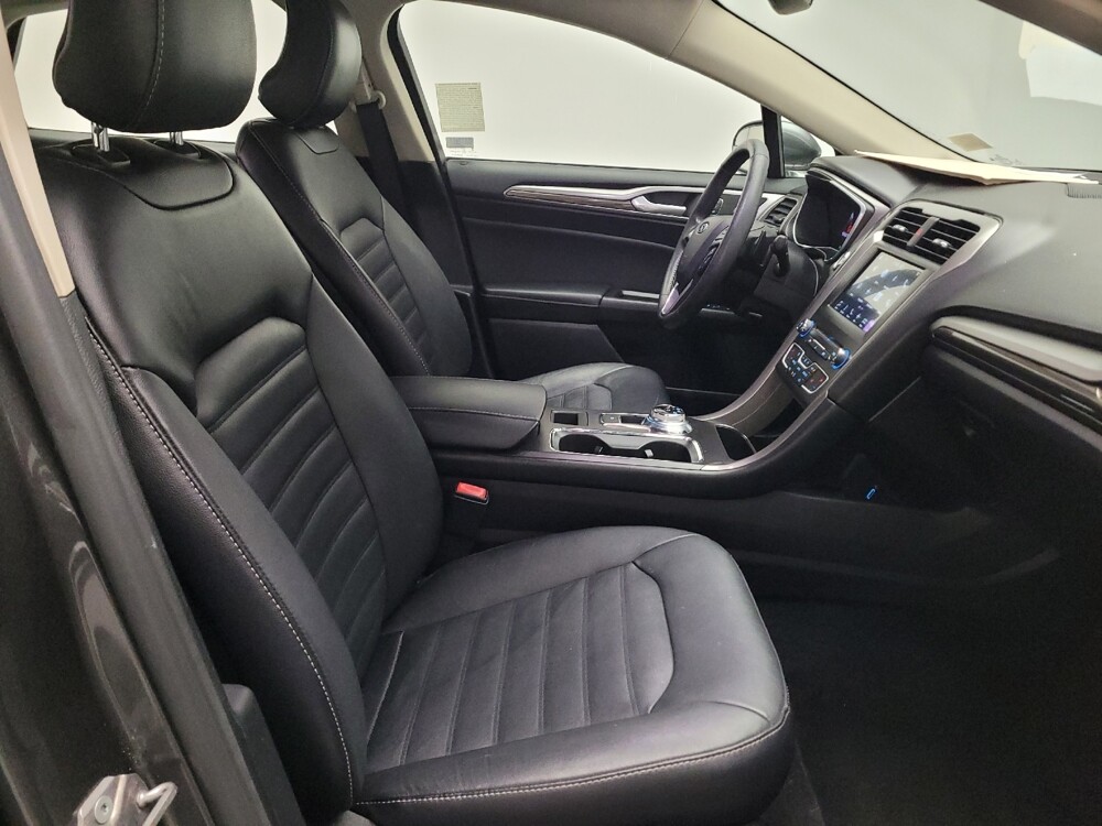 2017 Ford Fusion in Downey, CA 90241 - 18091006 21