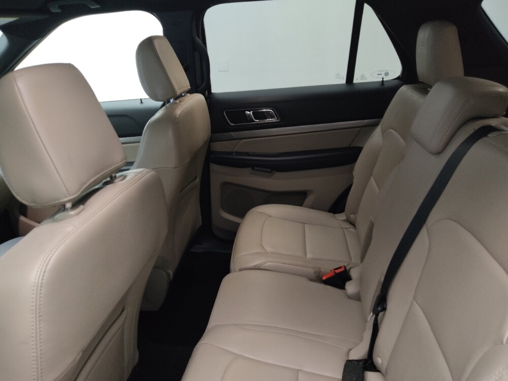 2018 Ford Explorer in Des Moines, IA 50310 - 18091009 18