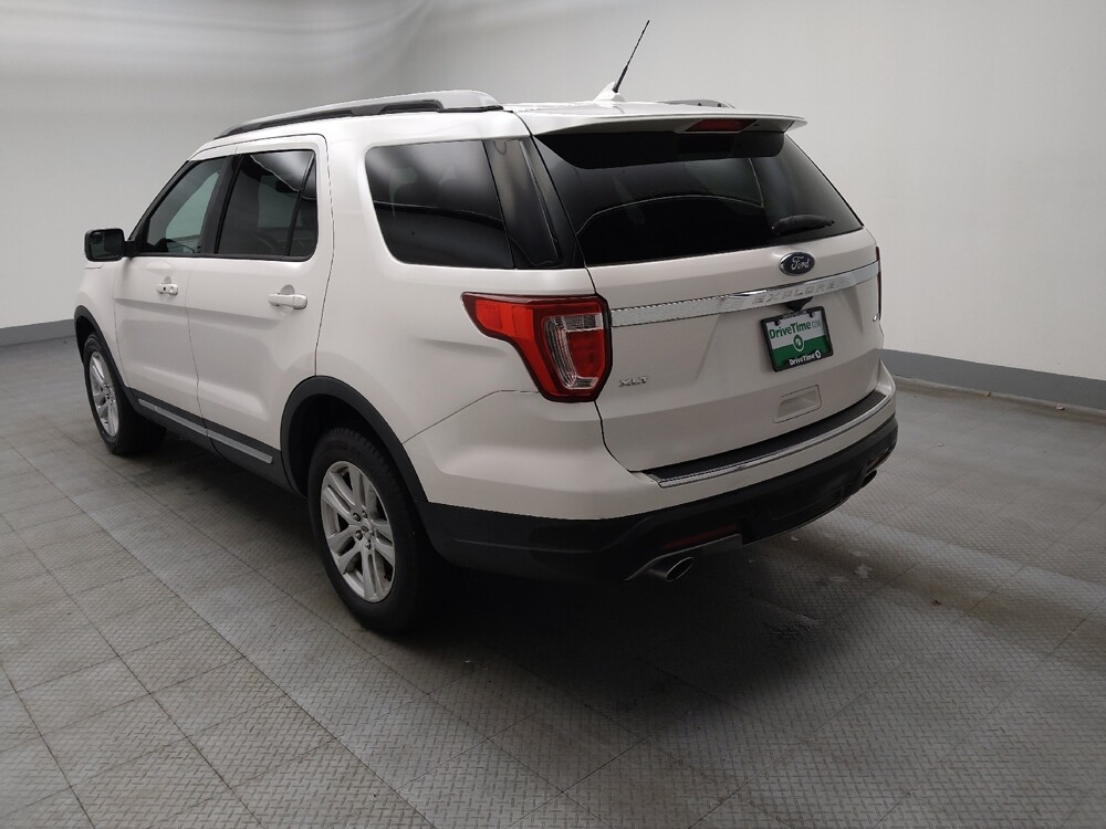 2018 Ford Explorer in Des Moines, IA 50310 - 18091009 5