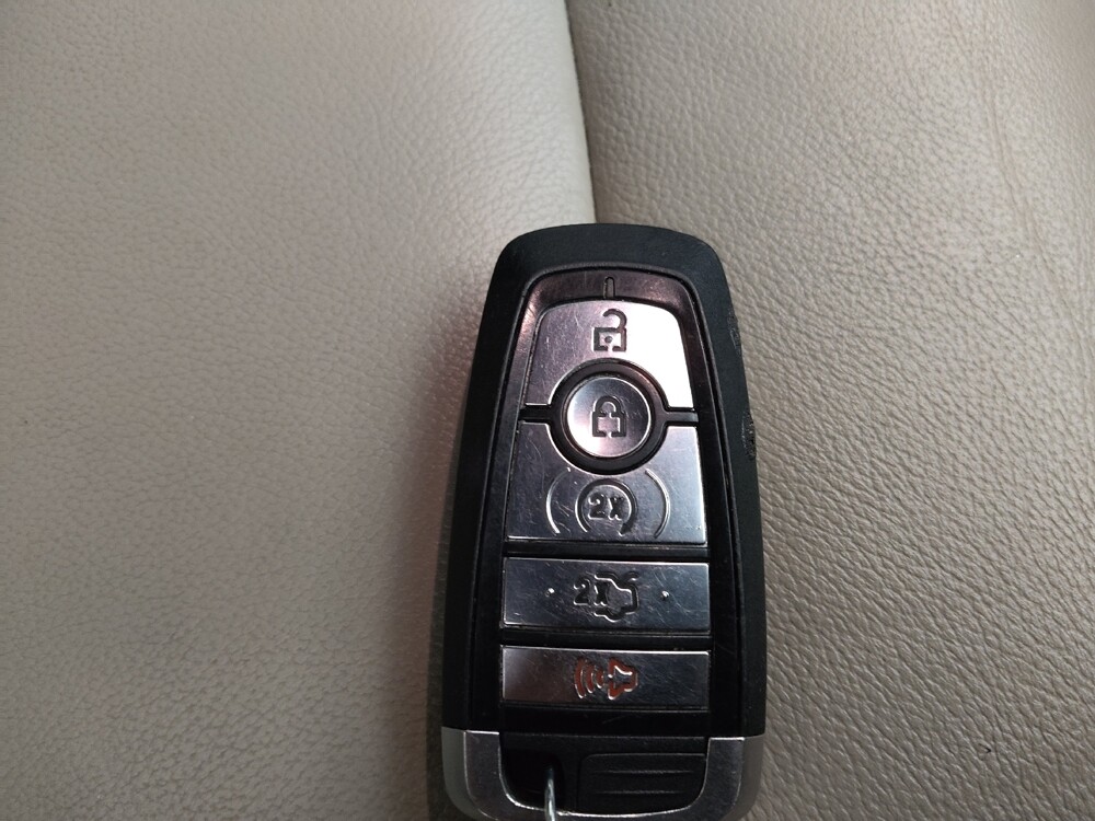 2018 Ford Explorer in Des Moines, IA 50310 - 18091009 32