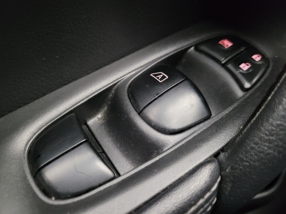 2019 Nissan Rogue in Phoenix, AZ 85022 - 18091010 27