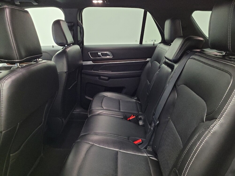 2018 Ford Explorer in Maple Heights, OH 44137 - 18091015 18