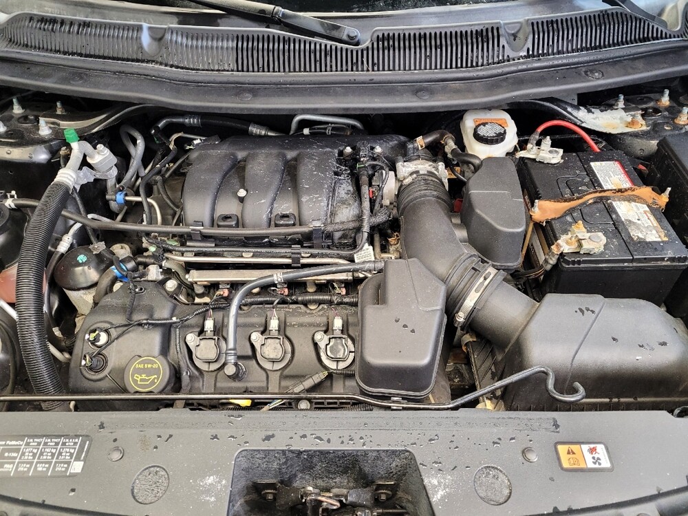 2018 Ford Explorer in Maple Heights, OH 44137 - 18091015 30