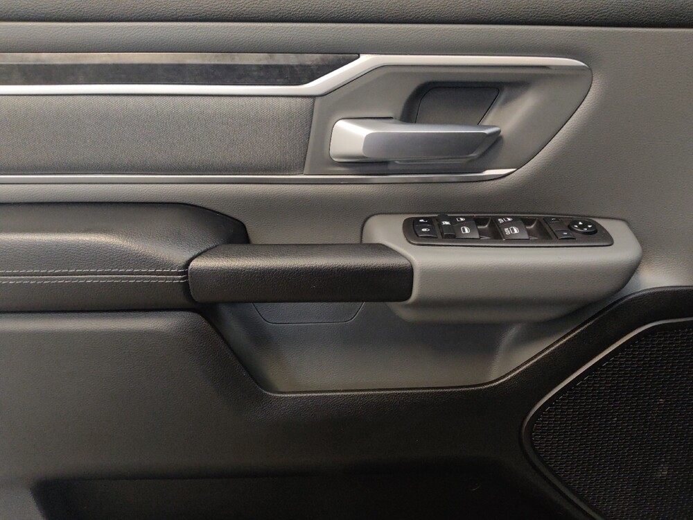 2021 RAM 1500 in Fairfield, OH 45014 - 18091019 27