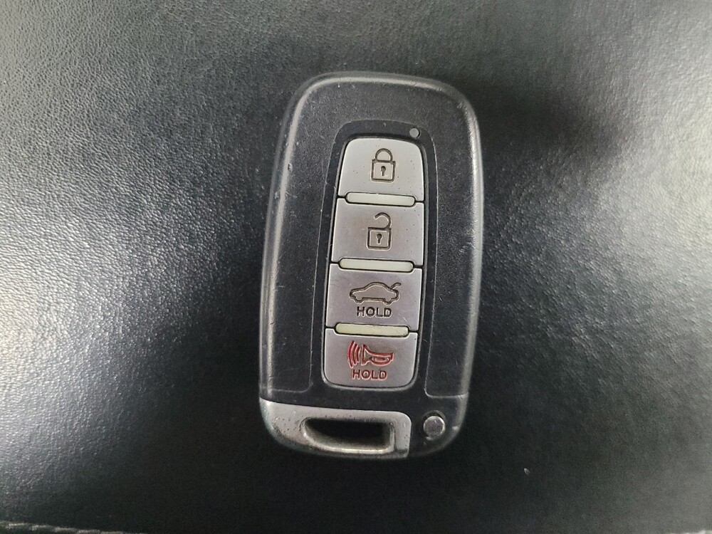 2014 Hyundai Genesis Coupe in Chattanooga, TN 37421 - 18091023 32