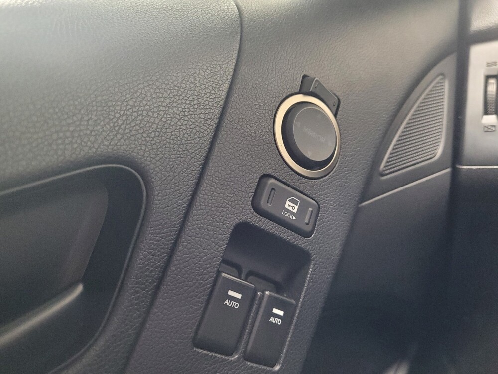 2014 Hyundai Genesis Coupe in Chattanooga, TN 37421 - 18091023 27