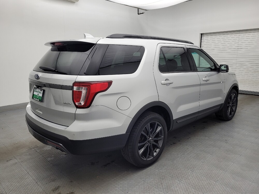 2017 Ford Explorer in Greenville, SC 29607 - 18091035 9