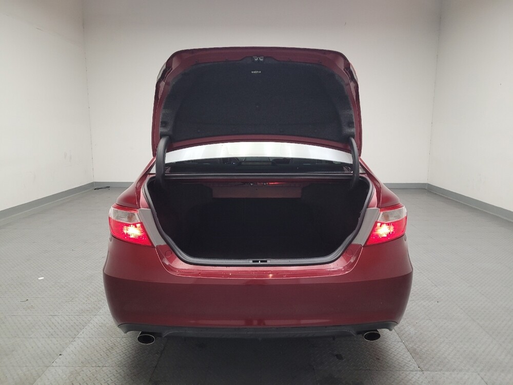 2017 Toyota Camry in Downey, CA 90241 - 18091048 29