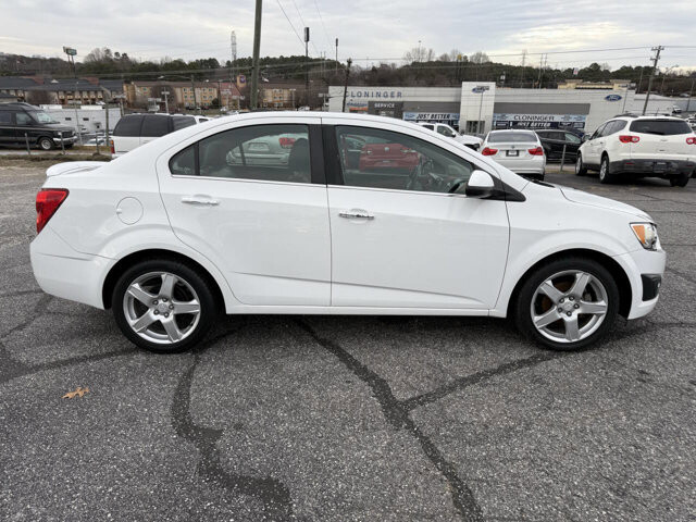 2016 Chevrolet Sonic in Hickory, NC 28602-5144 - 18091063 5
