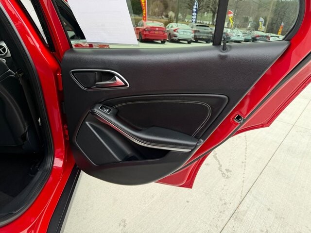 2015 Mercedes-Benz GLA 250 in Knoxville, TN 37920 - 18091072 10