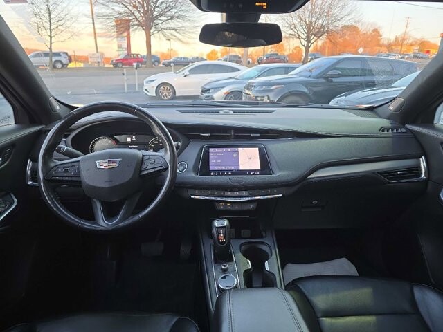 2019 Cadillac XT4 in Knoxville, TN 37912 - 18091081 2