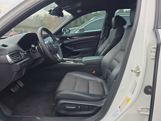 2018 Honda Accord in Knoxville, TN 37912 - 18091084 7