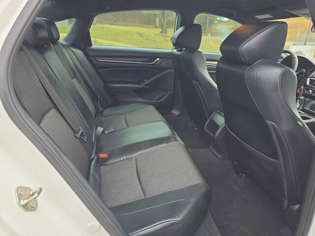 2018 Honda Accord in Knoxville, TN 37912 - 18091084 11