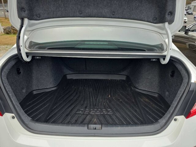 2018 Honda Accord in Knoxville, TN 37912 - 18091084 13