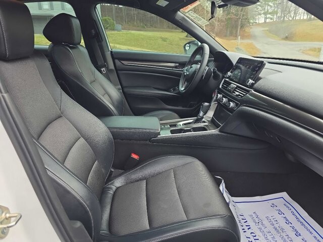 2018 Honda Accord in Knoxville, TN 37912 - 18091084 9