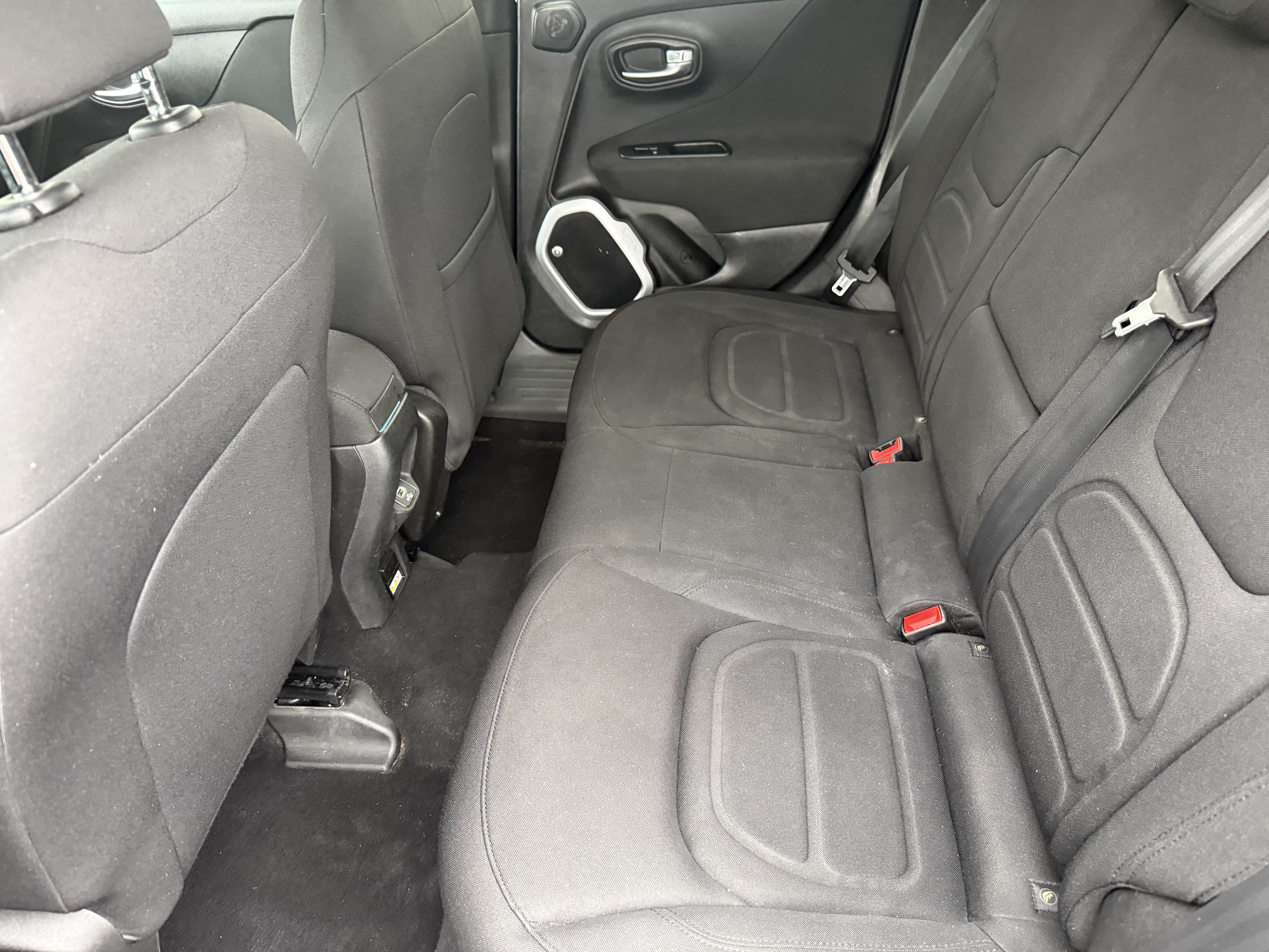 2018 Jeep Renegade in Phoenix, AZ 85022 - 18091090 8