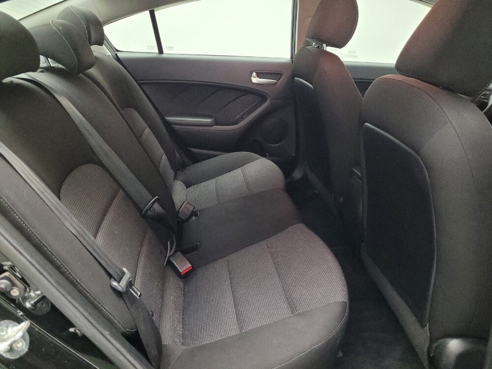 2018 Kia Forte in El Cajon, CA 92020 - 18091094 19