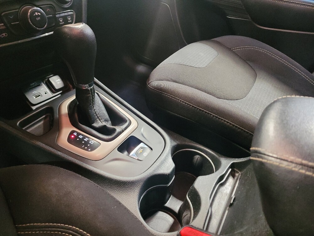 2016 Jeep Cherokee in Downey, CA 90241 - 18091098 26