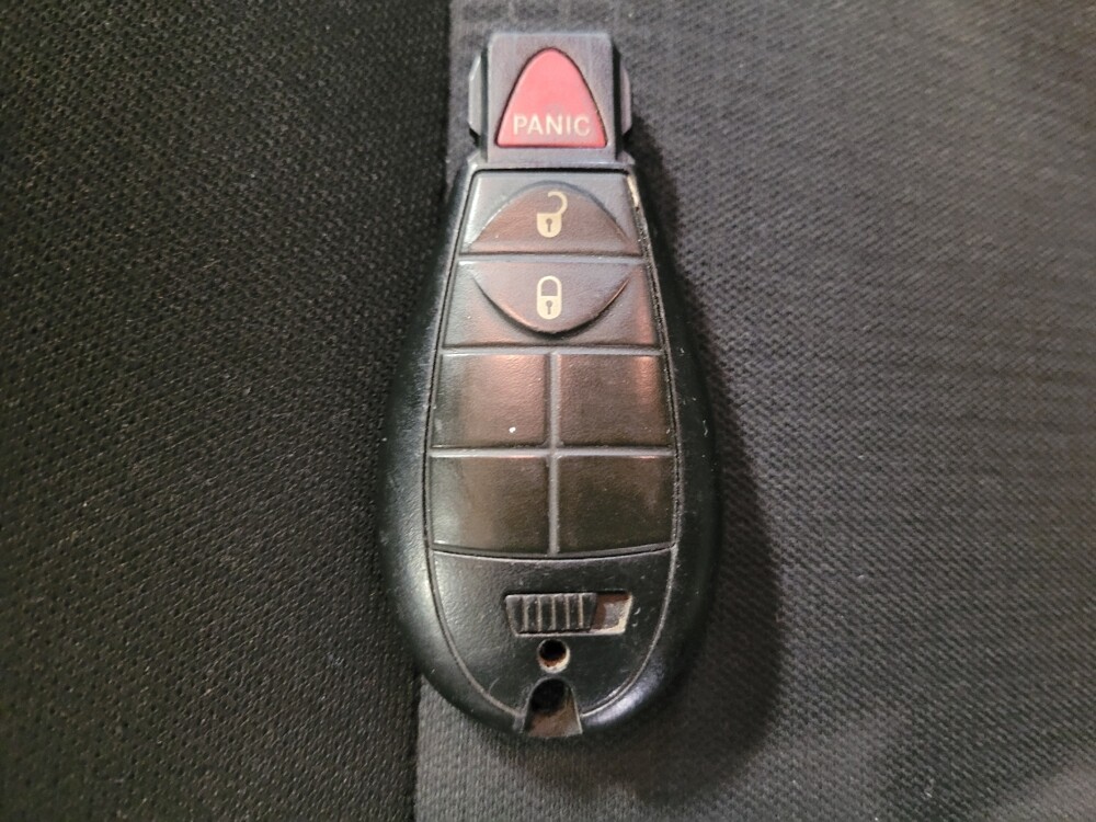 2016 Jeep Cherokee in Downey, CA 90241 - 18091098 32