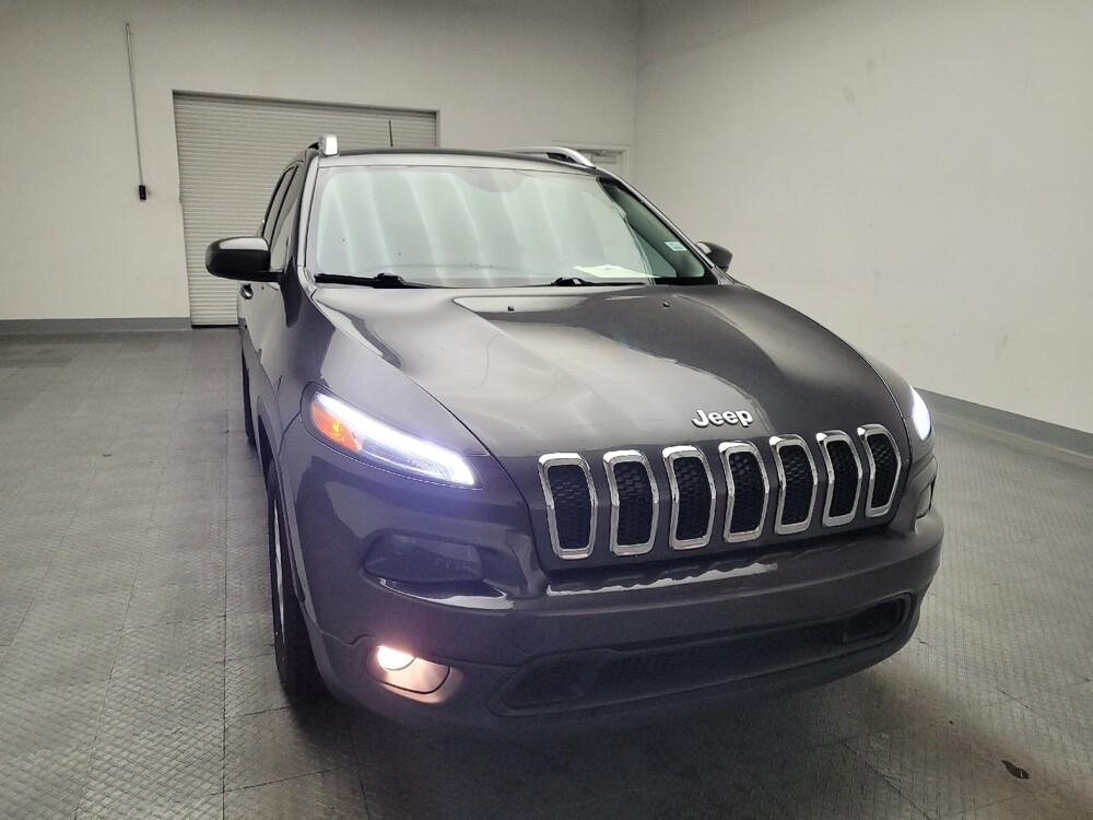 2016 Jeep Cherokee in Downey, CA 90241 - 18091098 14