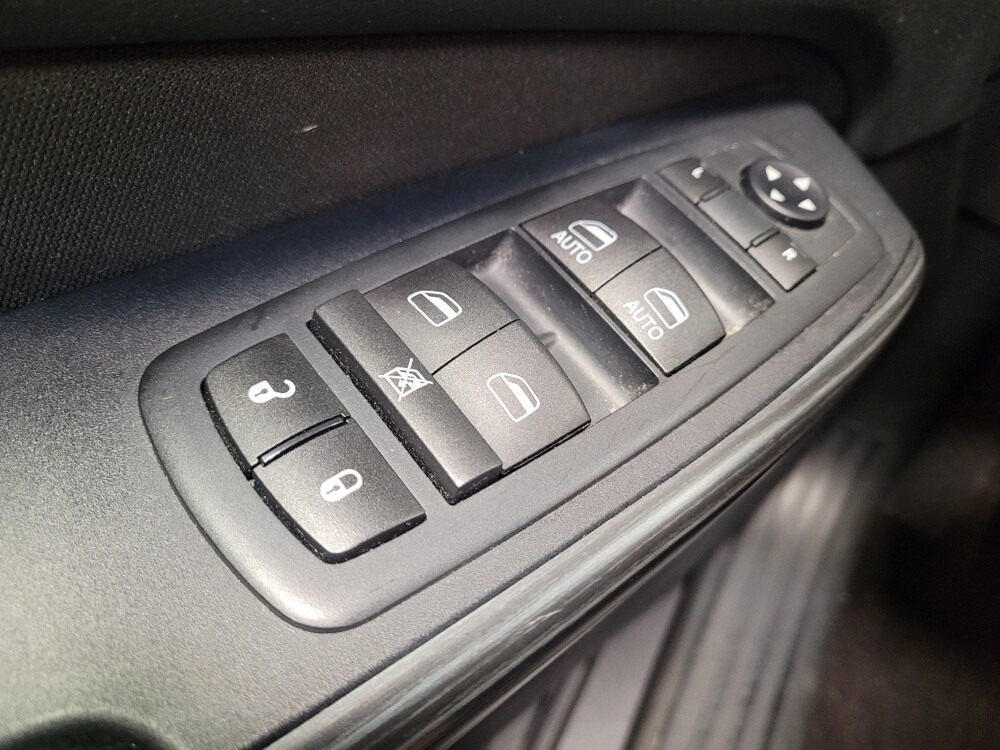 2016 Jeep Cherokee in Downey, CA 90241 - 18091098 27