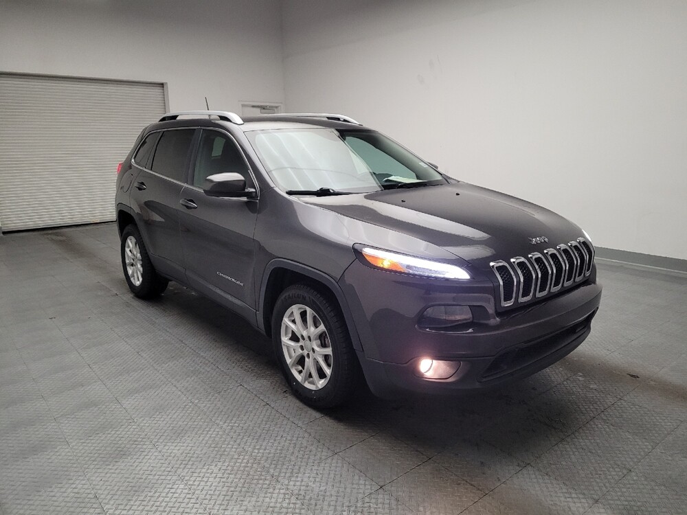 2016 Jeep Cherokee in Downey, CA 90241 - 18091098 13