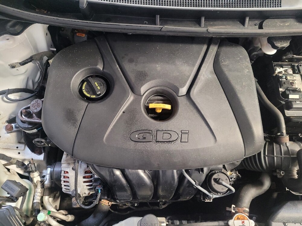 2014 Hyundai Elantra in El Cajon, CA 92020 - 18091100 30